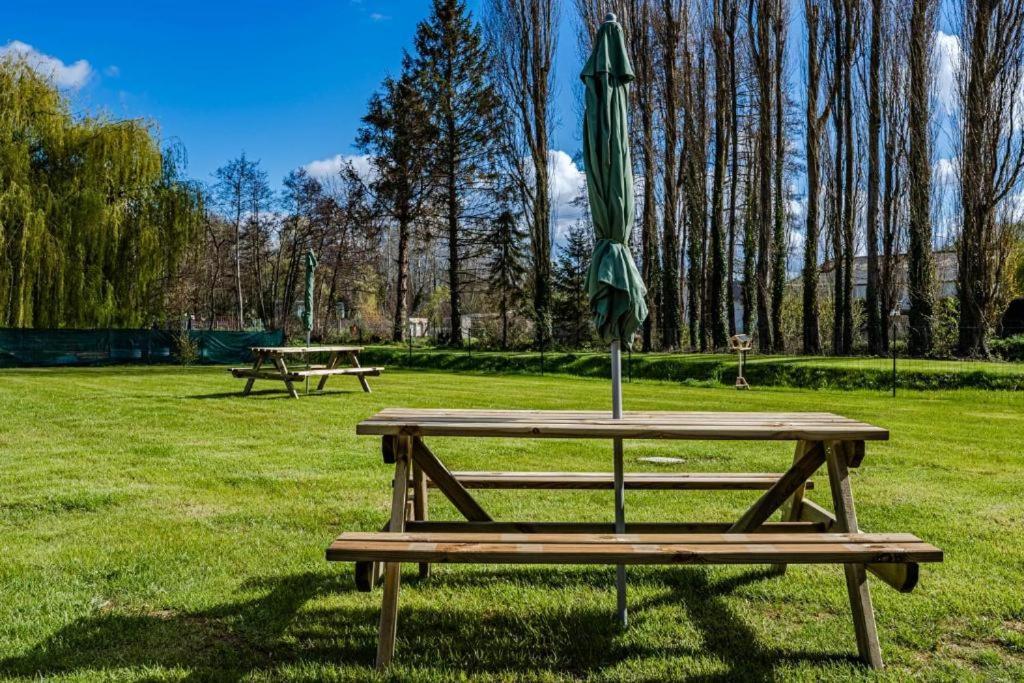 L'Orne Villa Кан Екстериор снимка